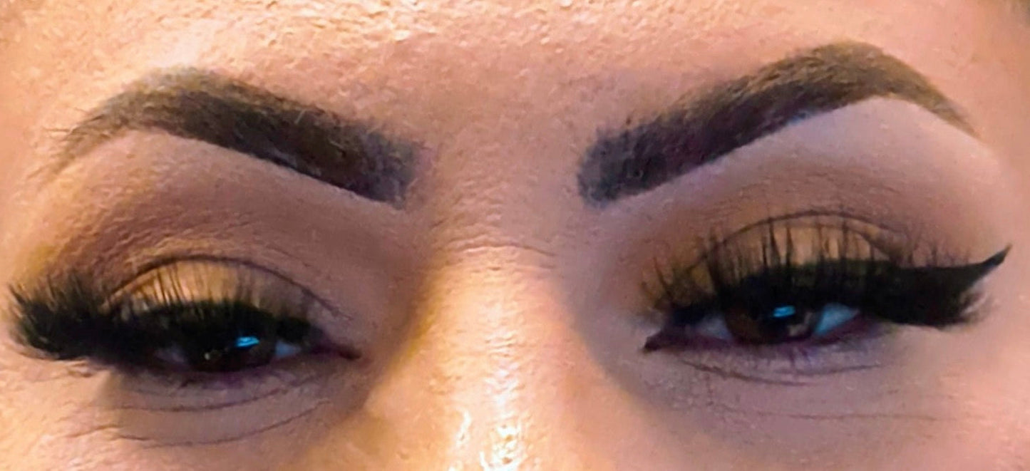 Liquid Waterproof Eyeliner- Delineador de ojos líquido a prueba de agua