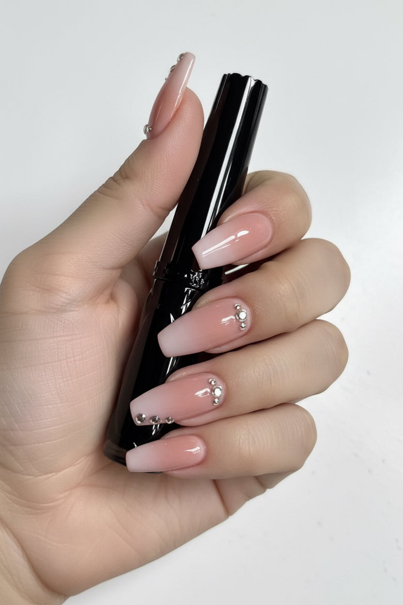 Liquid Eyeliner-Delineador líquido negro